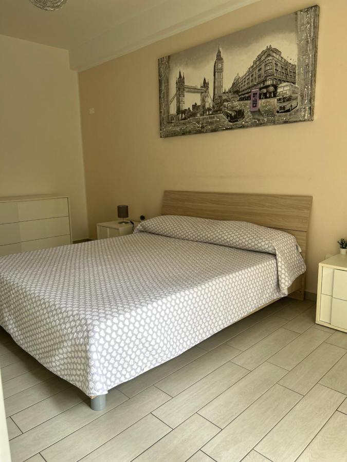 La Dimora Di Enea Apartment Brindisi Luaran gambar