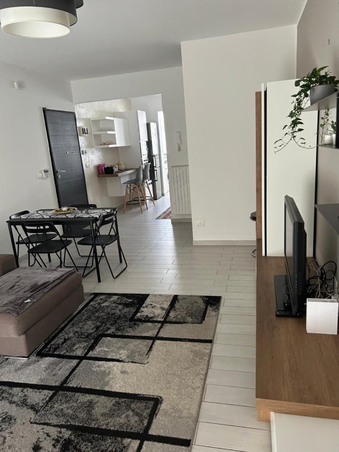 La Dimora Di Enea Apartment Brindisi Luaran gambar