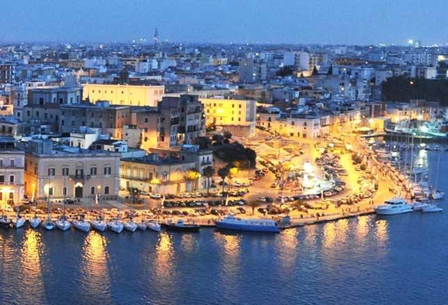 La Dimora Di Enea Apartment Brindisi Luaran gambar